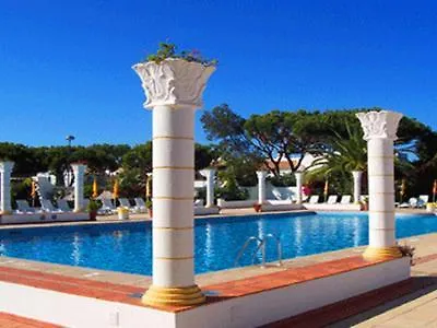 Villa Sleeps 8 Pool Air Con Wifi *