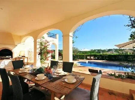 Sleeps 8 Pool Air Con Wifi Villa *